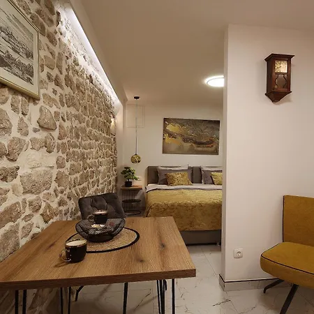 Centar - Mozzira Free Breakfast *