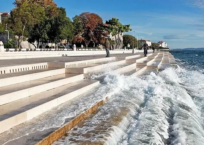 Centar - Mozzira * Задар